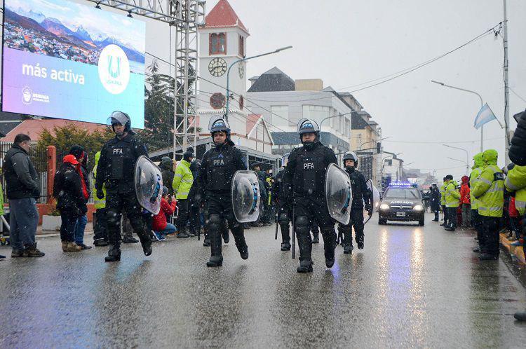 Desfile 12 de octubre Ushuaia