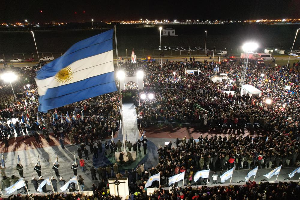 Plaza Malvinas RG