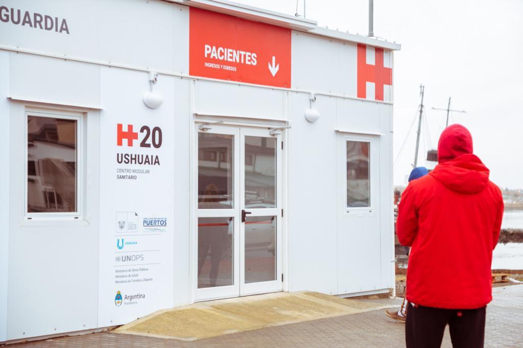 Centro Modular Sanitario Ushuaia fila