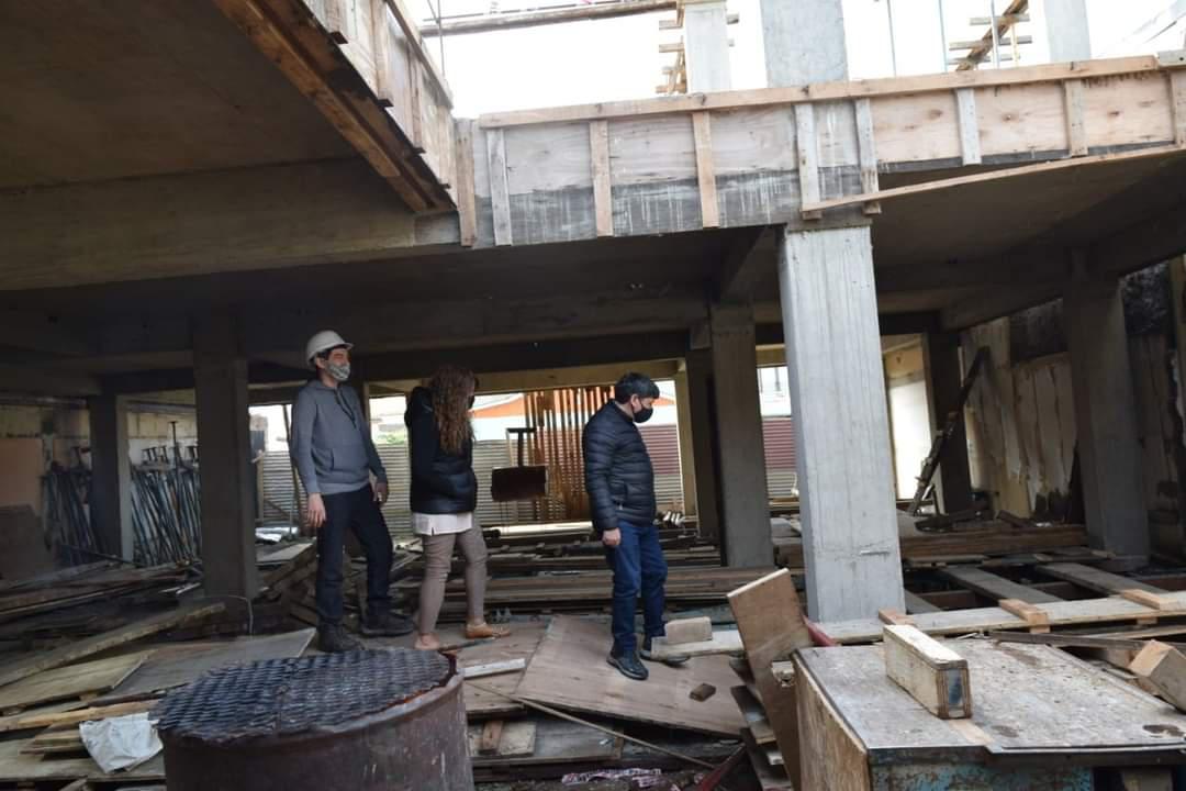 Pino construcción Concejo Deliberante