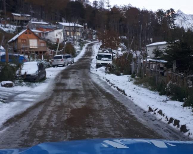 Escarcha calle tierra