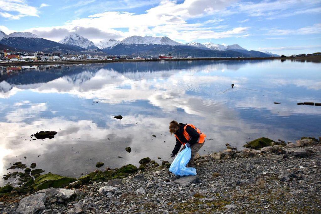Laguna Encerrada limpieza