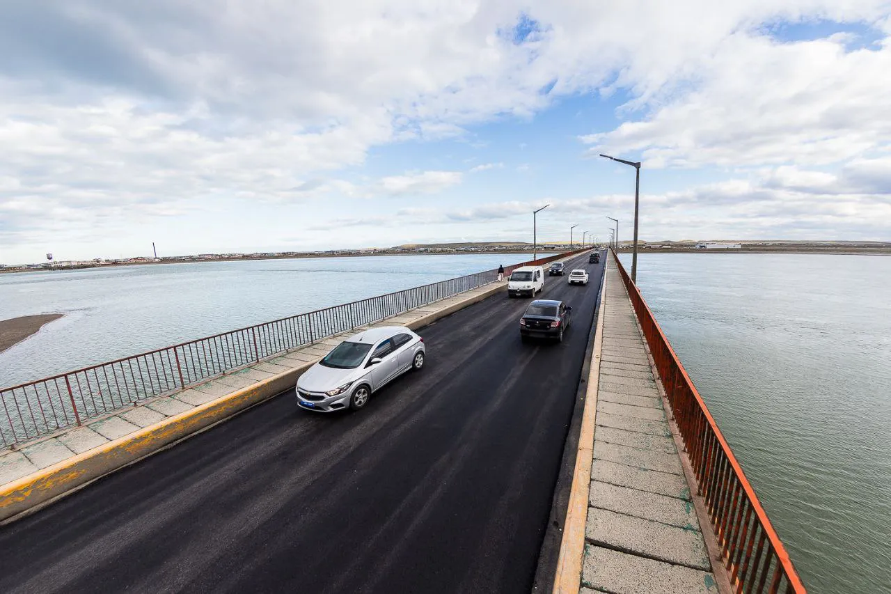 Puente mosconi repavimentada Río Grande 