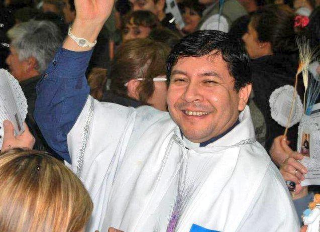 Acevedo cura expulsado