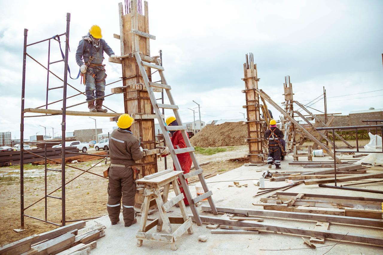 Obreros construcción