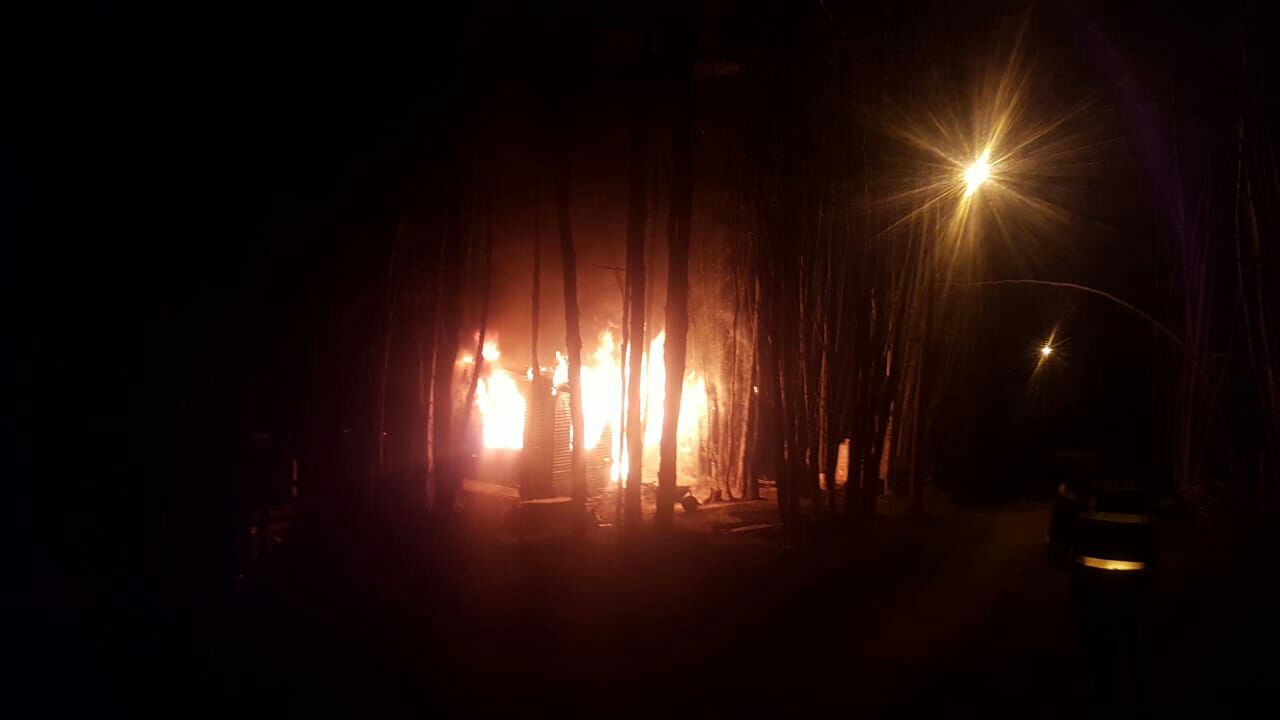 Incendio casa bosque