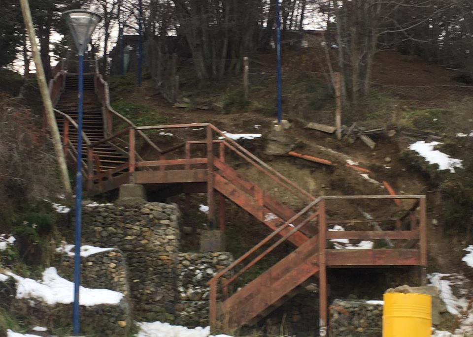 Escalera barrio Ecológico Ushuaia