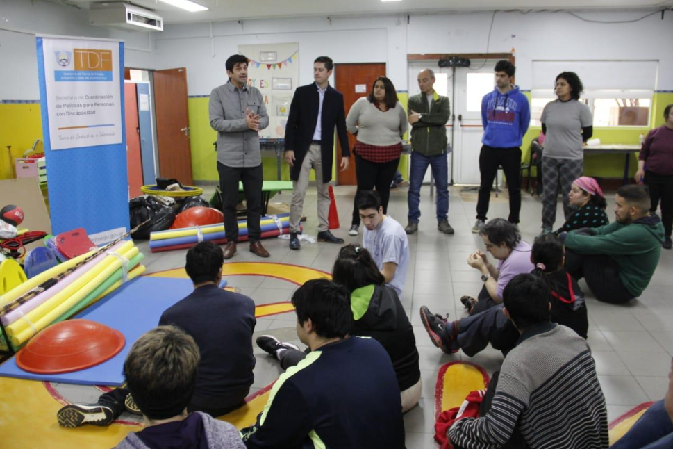 PicsArt_05-23-09.23.17