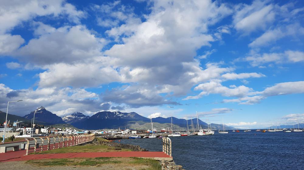 Costanera Ushuaia soleado