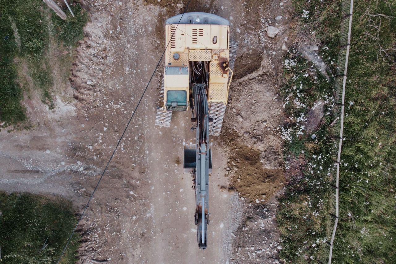 Maquina calle tierra