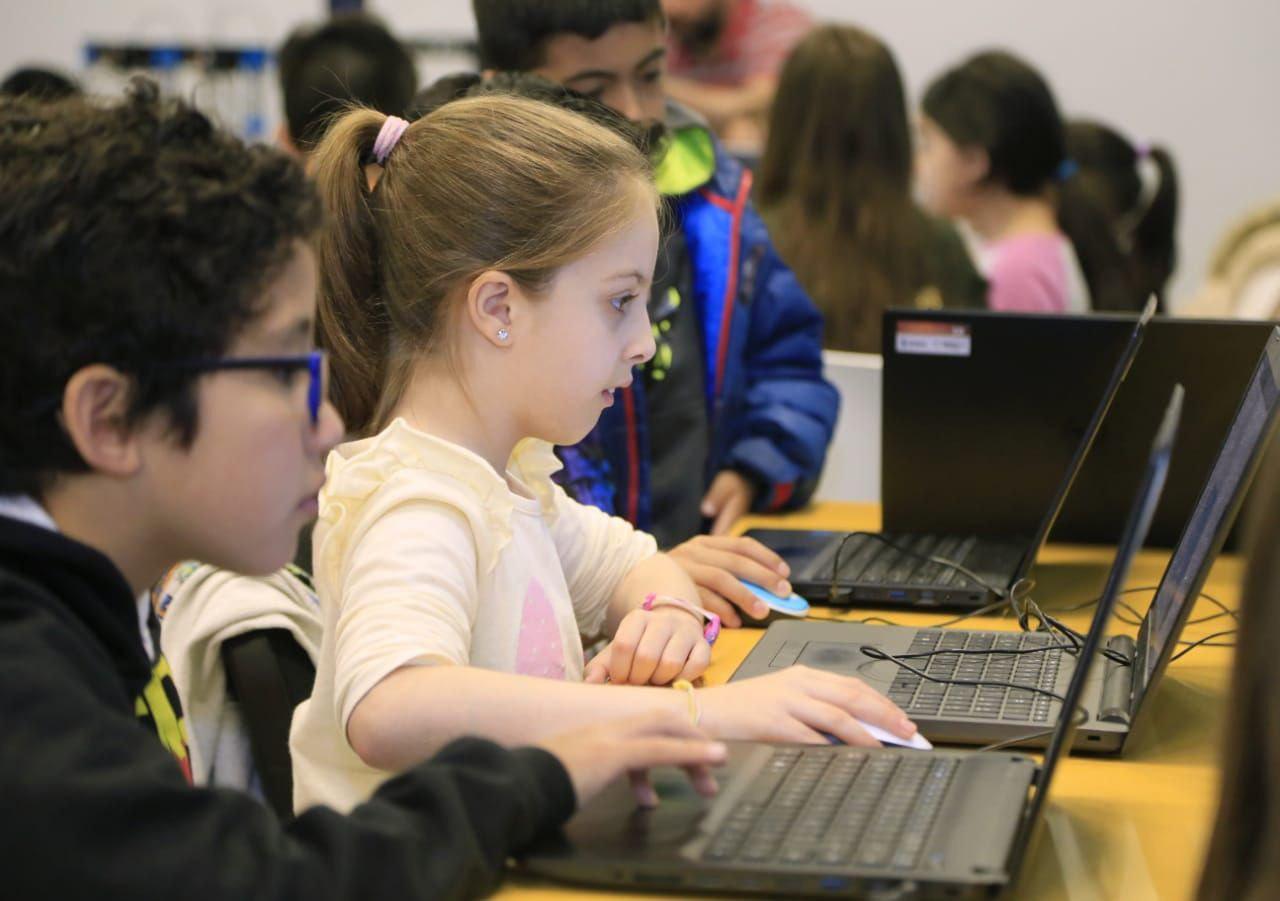 Niños computadora