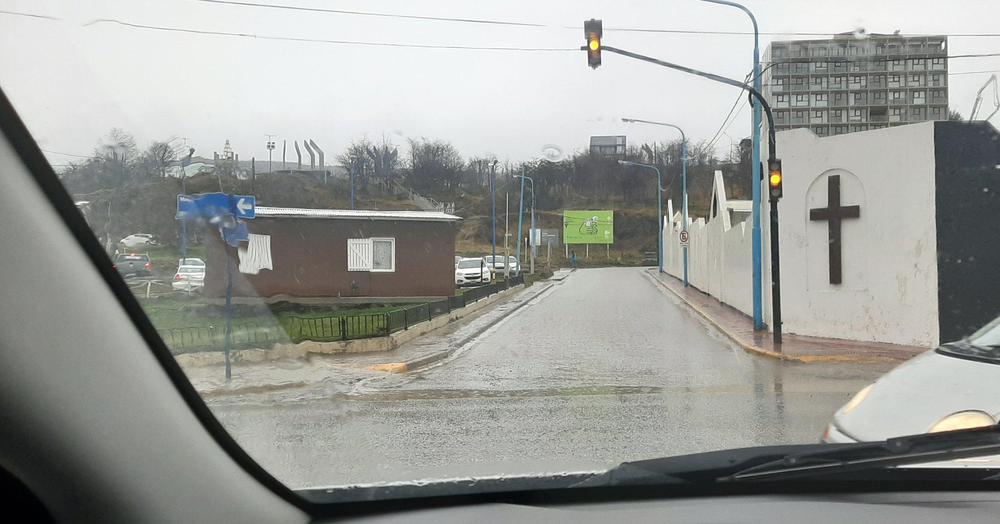Semáforo Maipú y guaraní Ushuaia