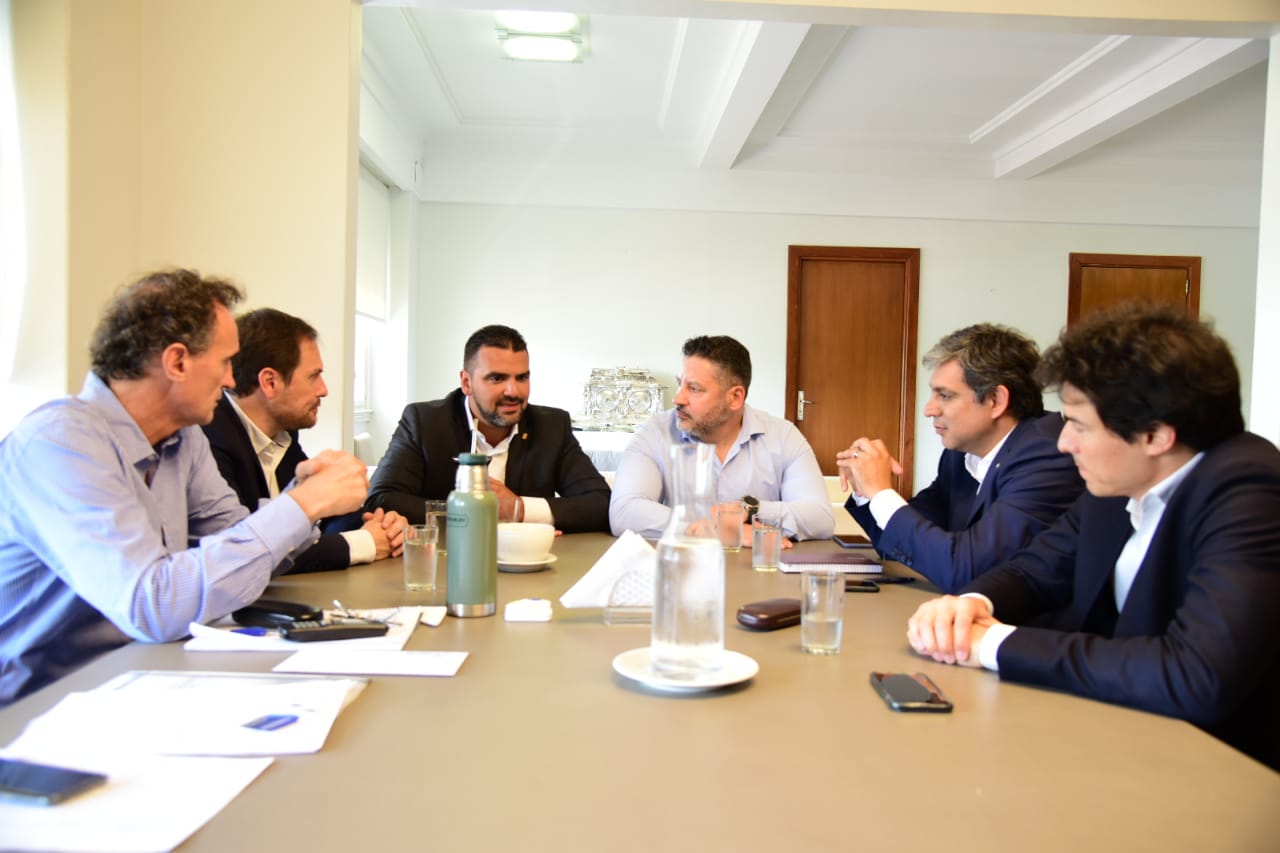 reunión con katopodis