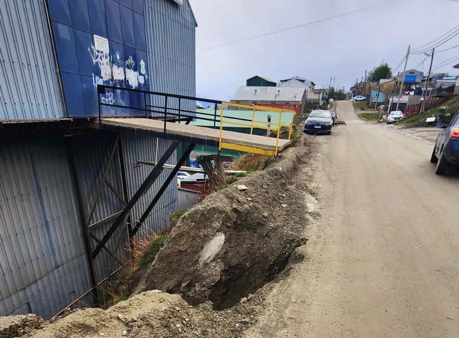 Desmoronamiento calle Raúl Muriel Ushuaia