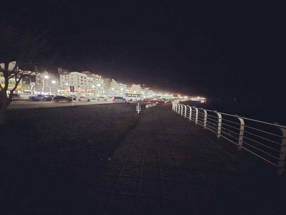 Costanera Ushuaia oscuro