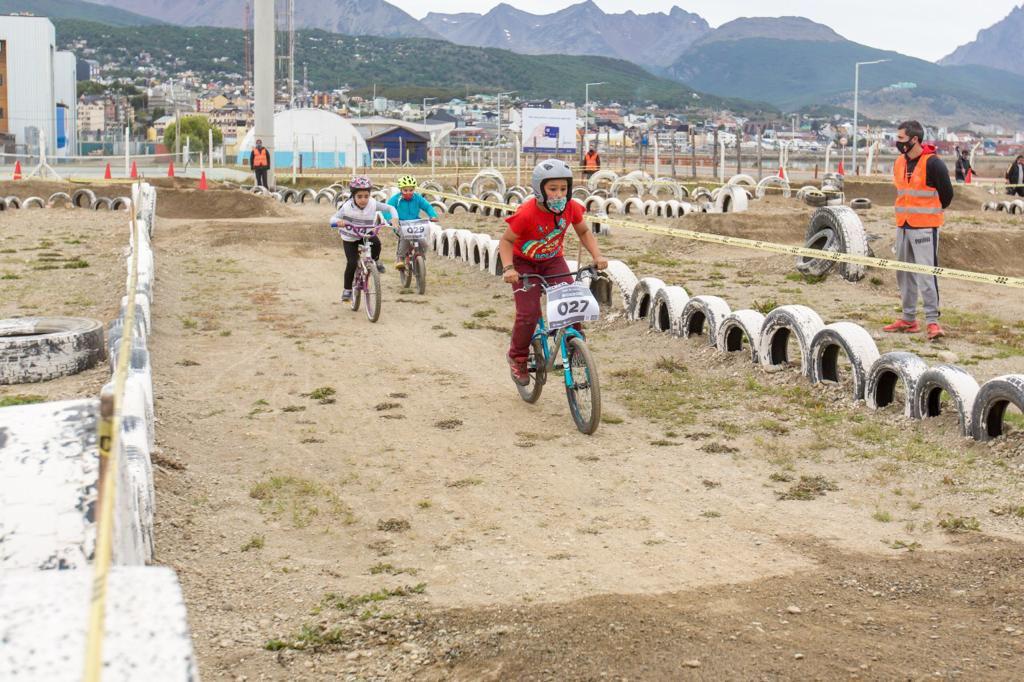 Ciclismo niños Ushuaia
