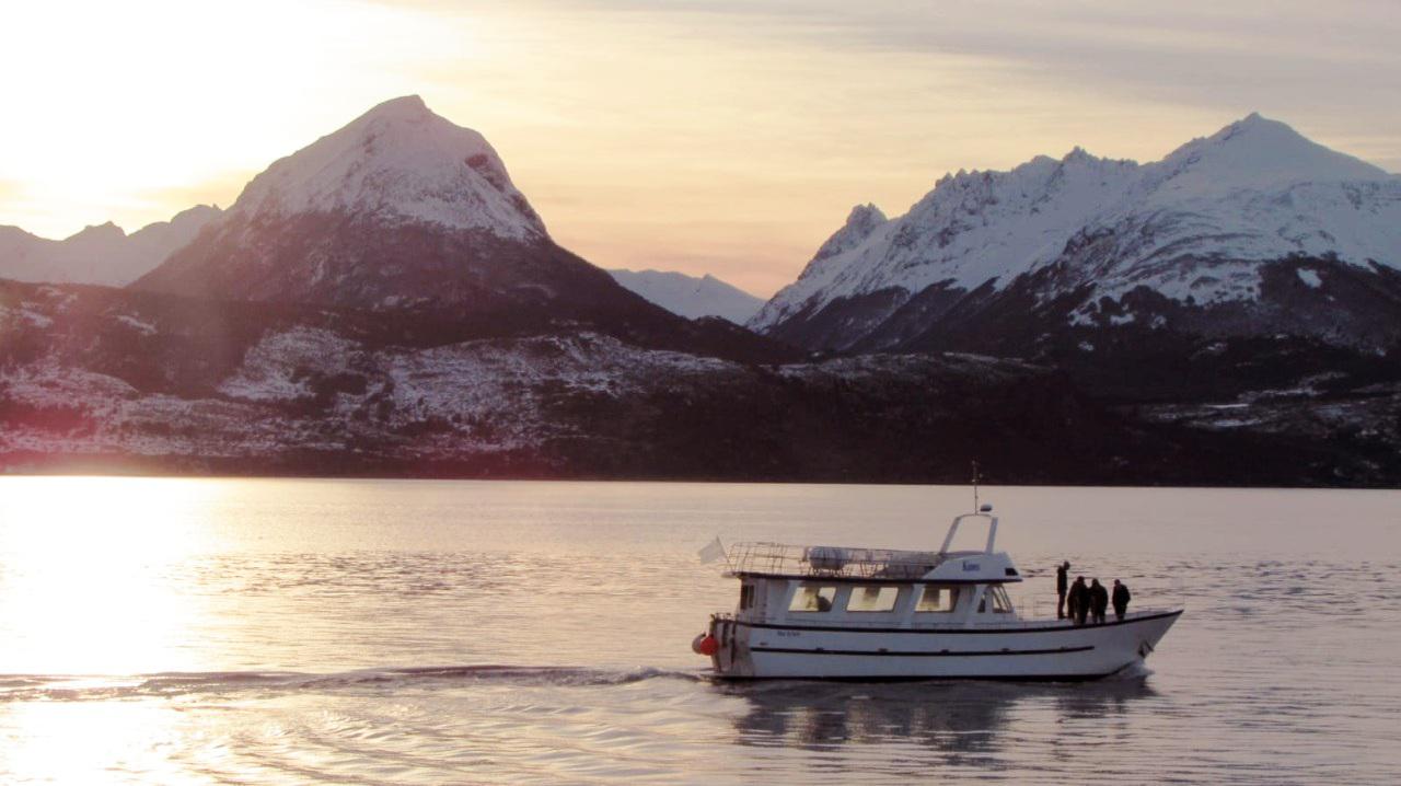 Canal Beagle barco Ushuaia