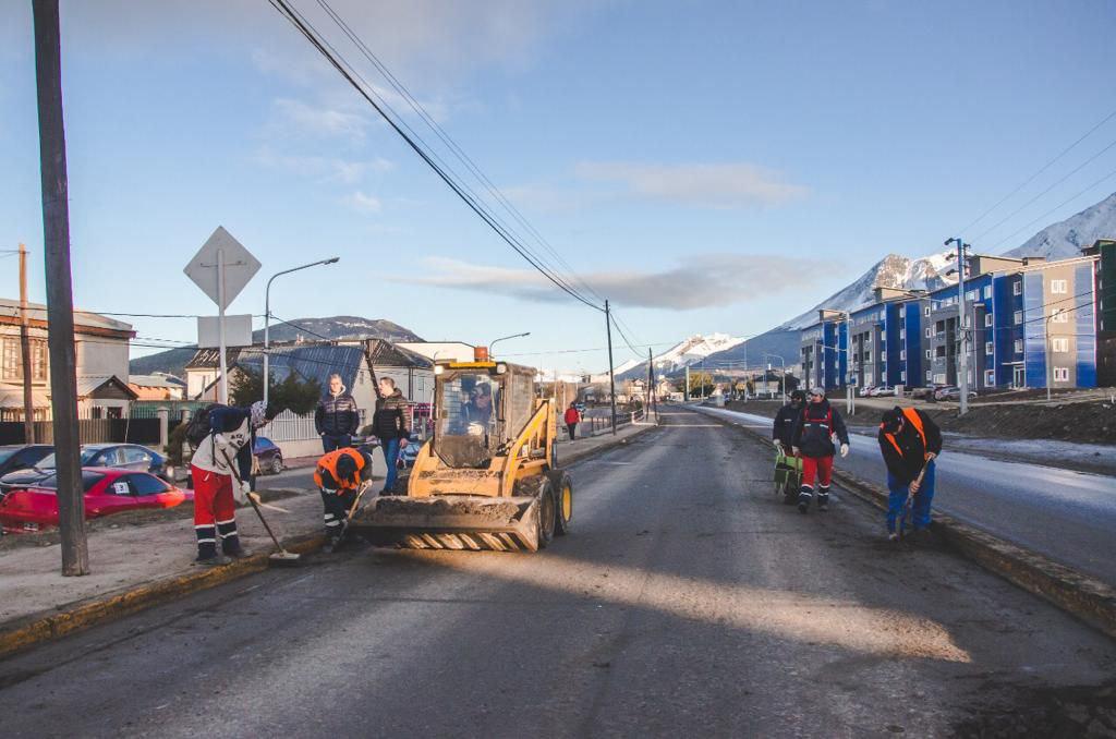 Yrigoyen limpieza Ushuaia