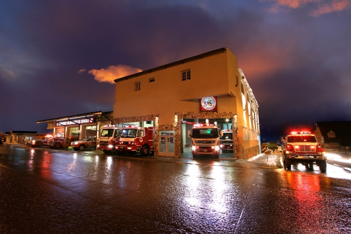 vista-nocturna-cuartel-central_1373