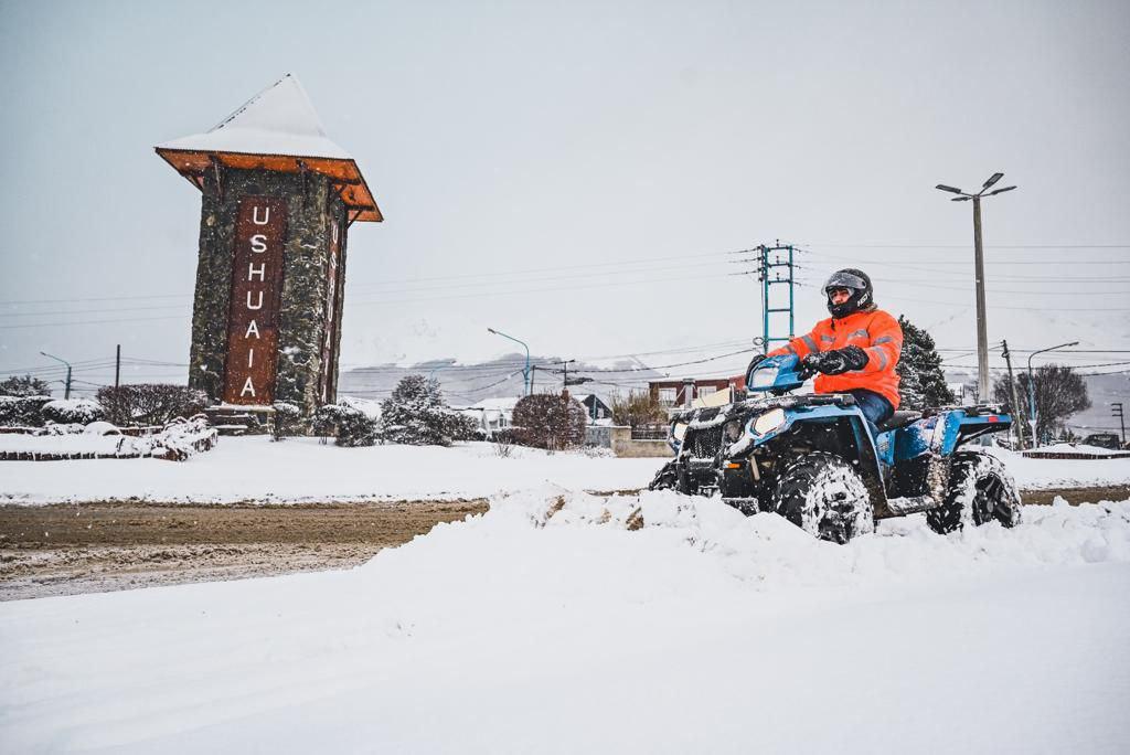 Nieve limpieza Ushuaia moto