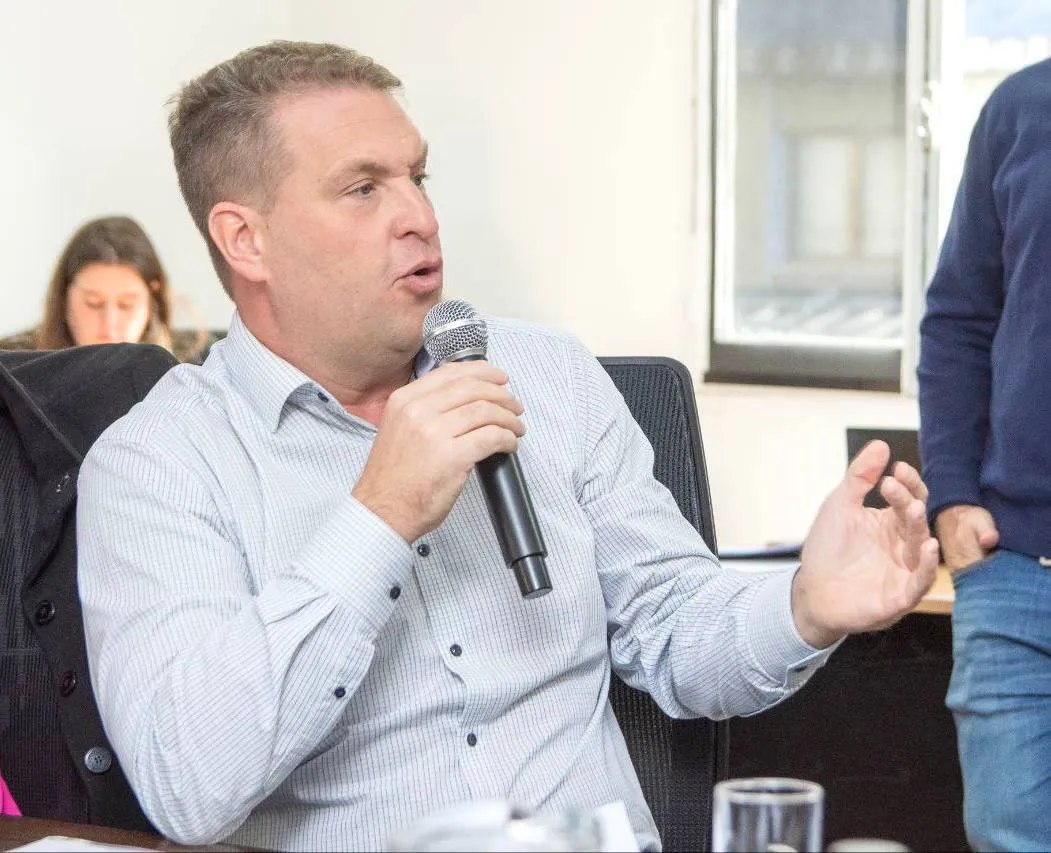 Raúl Von der Thusen comisión 