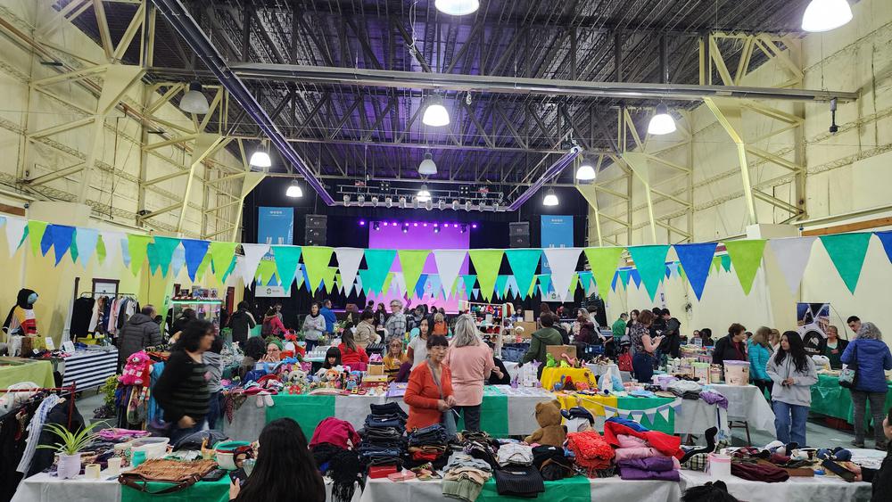 Emprendedores Centro Cultural Esther Fadul