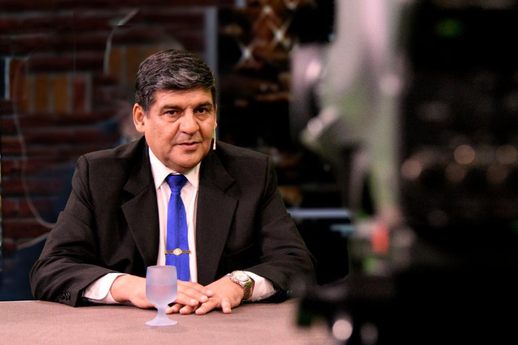 Arcando televisión