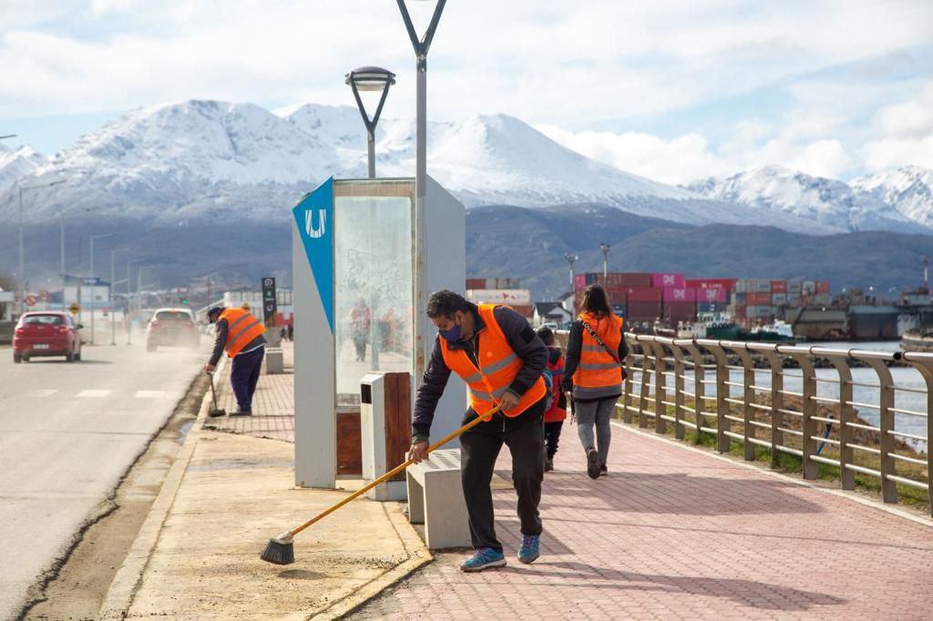 Limpieza costanera ush