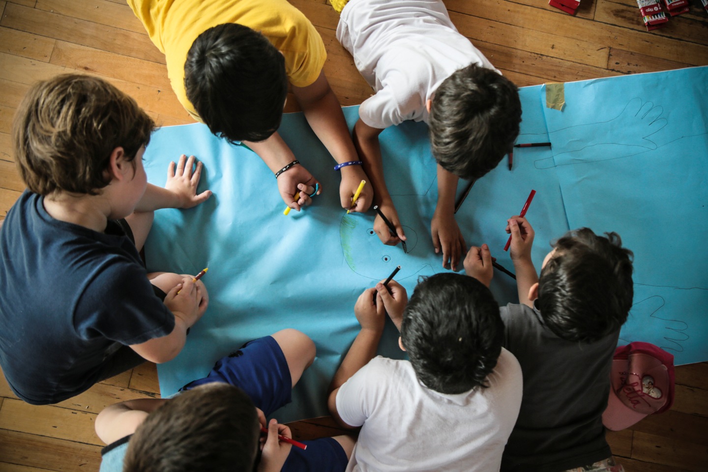niños y niñas